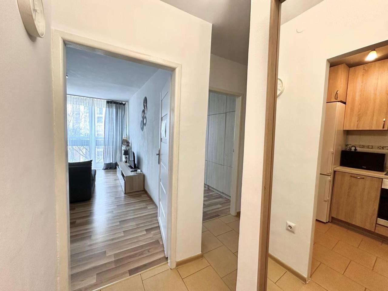 Ohmyhome - Park Mirowski Apartment วอร์ซอ ภายนอก รูปภาพ