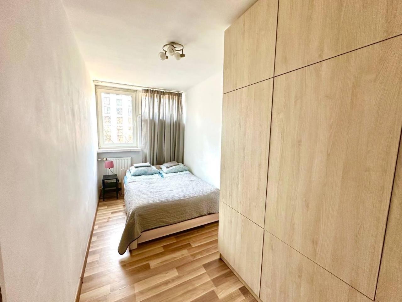 Ohmyhome - Park Mirowski Apartment วอร์ซอ ภายนอก รูปภาพ
