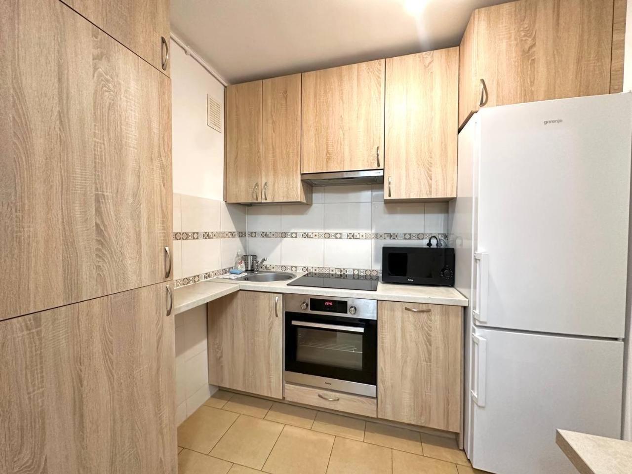 Ohmyhome - Park Mirowski Apartment วอร์ซอ ภายนอก รูปภาพ